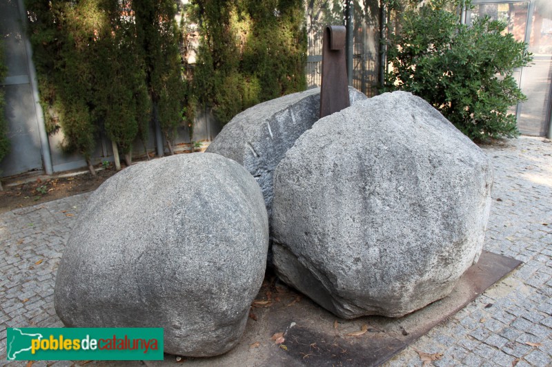 Barcelona - Jardí d'escultures de la Fundació Miró. Génesi, d'Ernest Altés (Foto: Albert Esteves, 2016) Barcelona - Jardí d'escultures de la Fundació Miró. Génesi, d'Ernest Altés