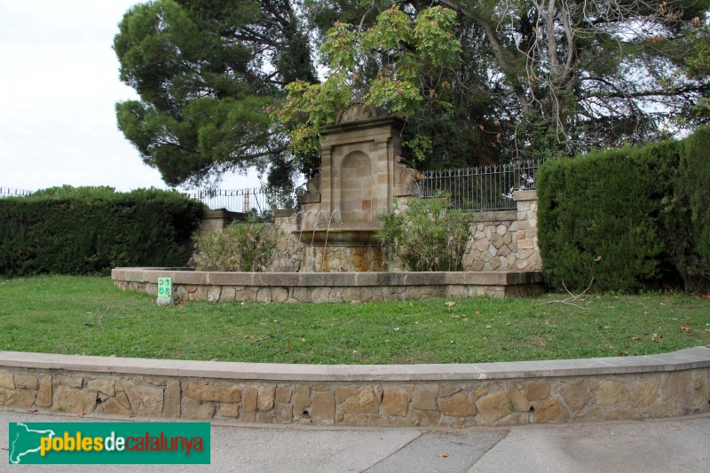 Barcelona - Jardins Joan Maragall, tanca exterior (Foto: Albert Esteves, 2016) Barcelona - Jardins Joan Maragall, tanca exterior
