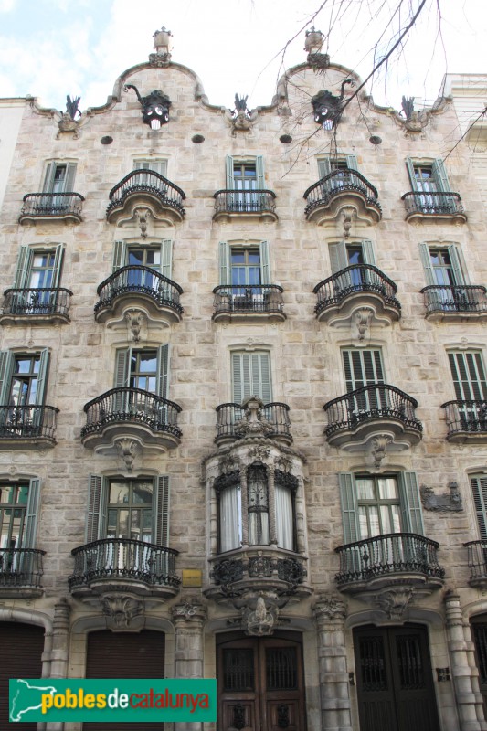 Barcelona - Casa Calvet (Casp, 48)