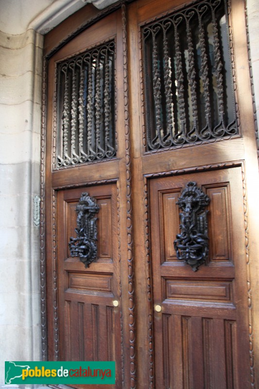 Barcelona - Casp, 48 (Casa Calvet) (Foto: Albert Esteves, 2016) Barcelona - Casp, 48 (Casa Calvet)