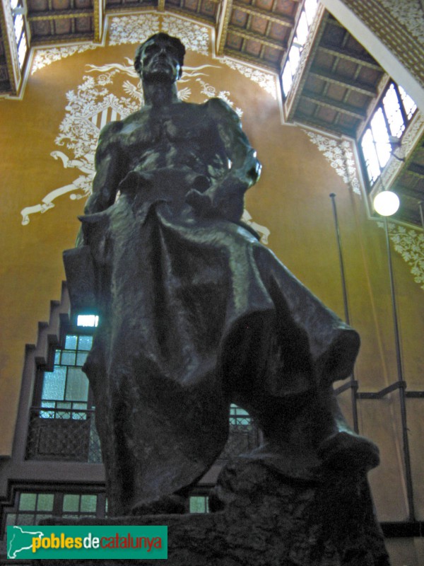 Barcelona - Escola del Treball. El Forjador, de Josep Llimona. (Foto: Albert Esteves, 2008) Barcelona - Escola del Treball. El Forjador, de Josep Llimona.