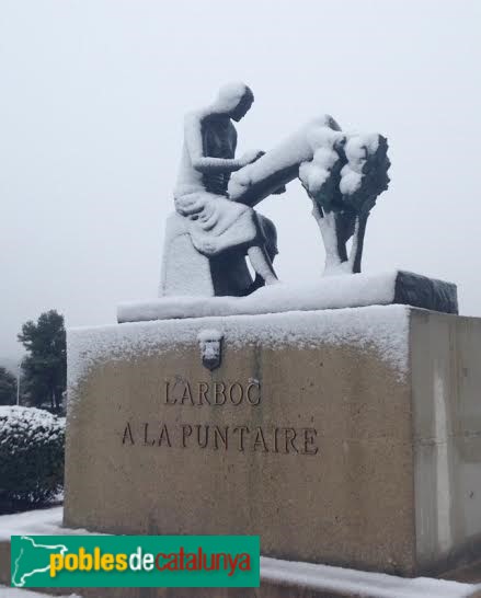 L'Arboç - Monument a la Puntaire