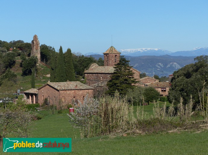 Sant Martí del Brull. Vista des la carretera de Collfornic