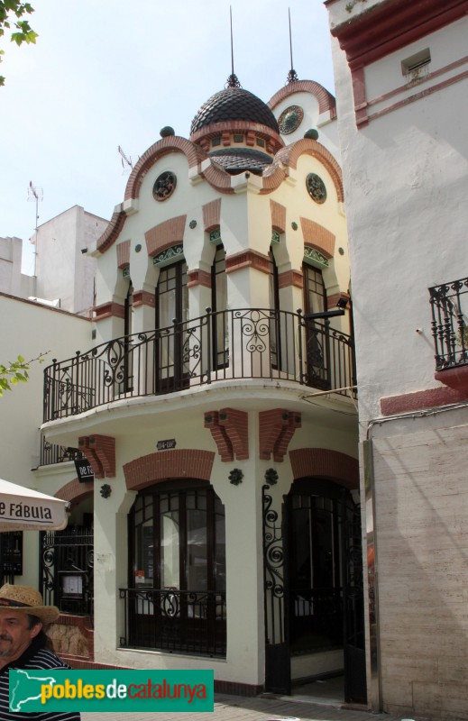 Vilanova i la Geltrú - Casa Renard (Foto: Albert Esteves, 2017) Vilanova i la Geltrú - Casa Renard