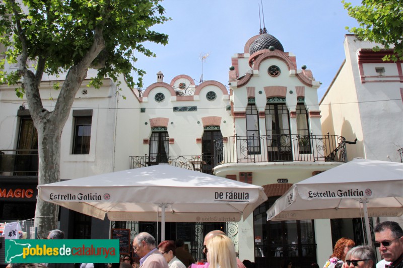 Vilanova i la Geltrú - Casa Renard (Foto: Albert Esteves, 2017) Vilanova i la Geltrú - Casa Renard