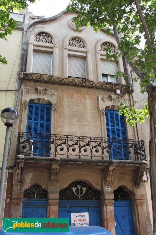 Vilanova i la Geltrú - Casa Antoni Pascual (Ca l'Artigues) (Foto: Albert Esteves, 2017) Vilanova i la Geltrú - Casa Antoni Pascual (Ca l'Artigues)