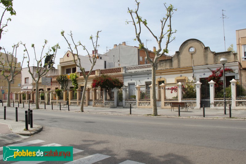 Vilanova i la Geltrú - Cases de la Cooperativa Palacio del Obrero