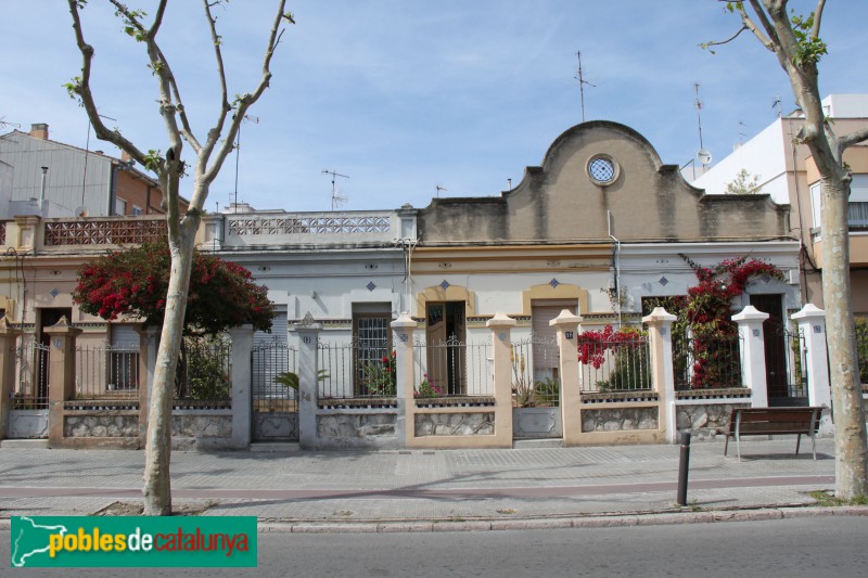 Vilanova i la Geltrú - Cases de la Cooperativa Palacio del Obrero