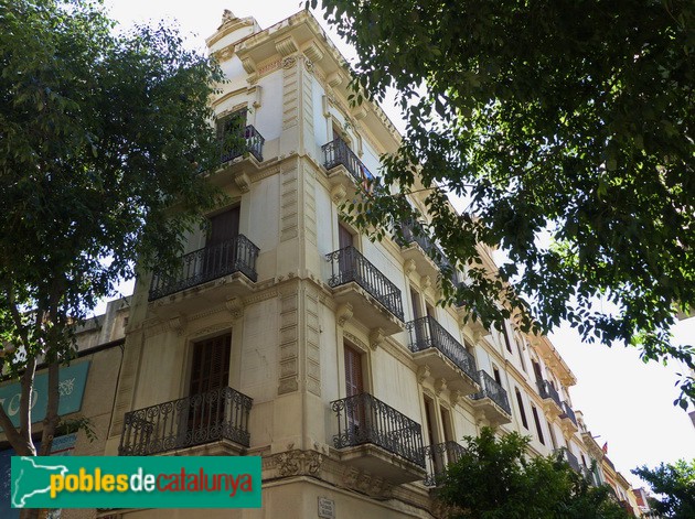 Barcelona - Gran de Sant Andreu, 199. Cantonada Ignasi Iglesias