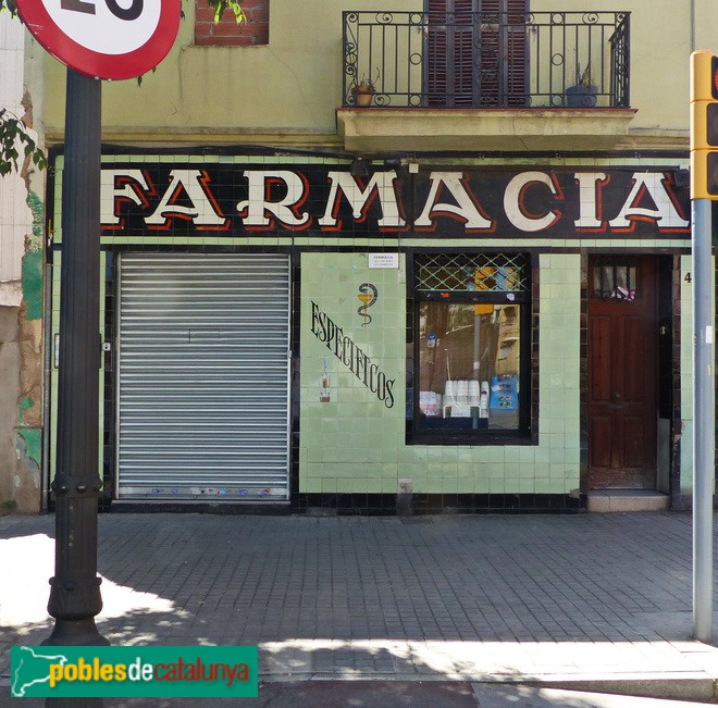 Barcelona - Gran de Sant Andreu, 435. Farmàcia (Foto: Graciel·la Vidal, 2017) Barcelona - Gran de Sant Andreu, 435. Farmàcia