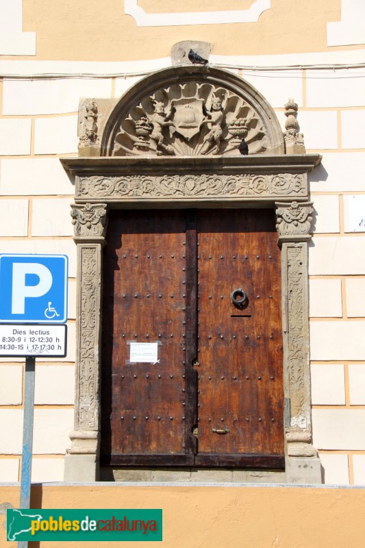 Badalona - Torre Vella. Porta renaixentista