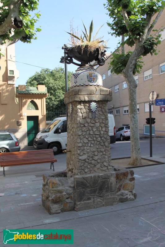 Badalona - Font de la plaça Pau Casals