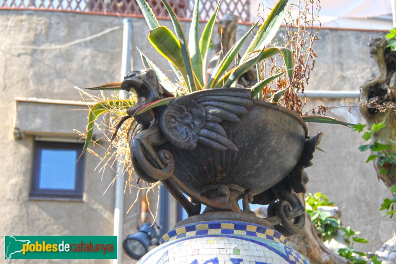 Badalona - Font de la plaça Pau Casals