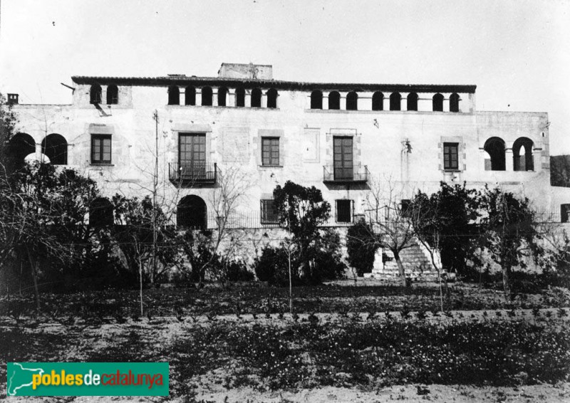 Badalona - Can Ferrater (Foto: Eduard Marí -Arxiu fotogràfic del C.E.C.-, 1927) Badalona - Can Ferrater