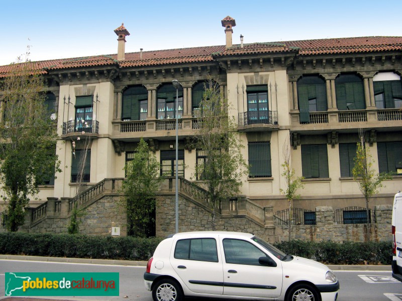 Badalona - Escola Lola Anglada