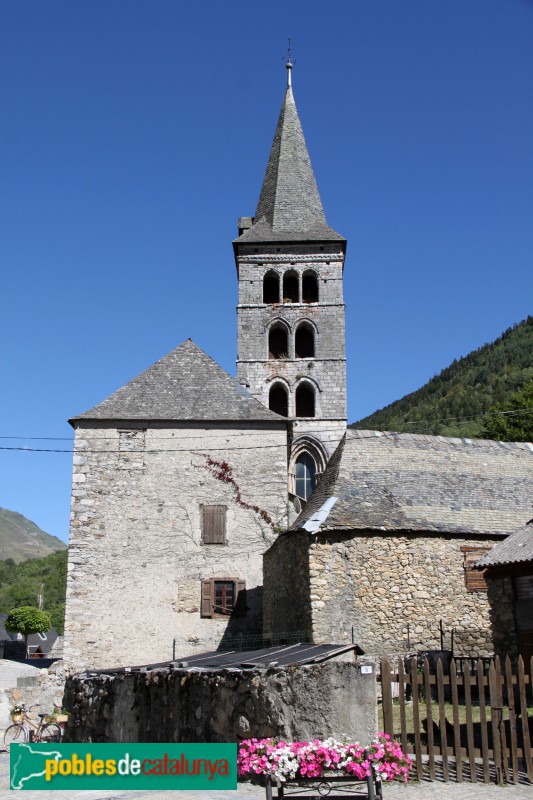 Arties - Església de Santa Maria, campanar (Foto: Albert Esteves, 2017) Arties - Església de Santa Maria, campanar