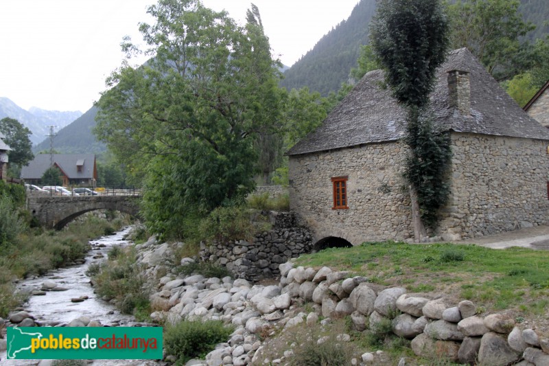 Salardú - Mola de la Vila (Foto: Albert Esteves, 2017) Salardú - Mola de la Vila