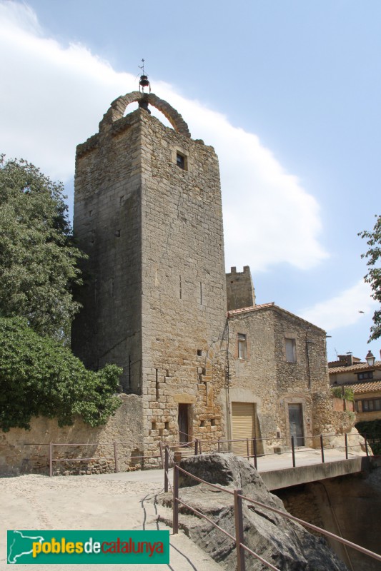 Peratallada - Torre de les Hores (Foto: Albert Esteves, 2017) Peratallada - Torre de les Hores