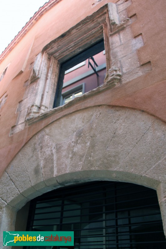 Palafrugell - Can Rosés, façana carrer Major