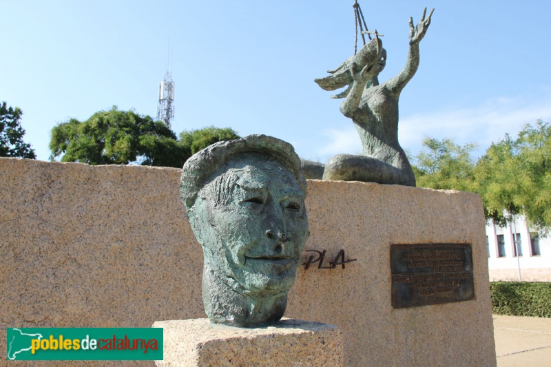 Palafrugell - Monument a Josep Pla