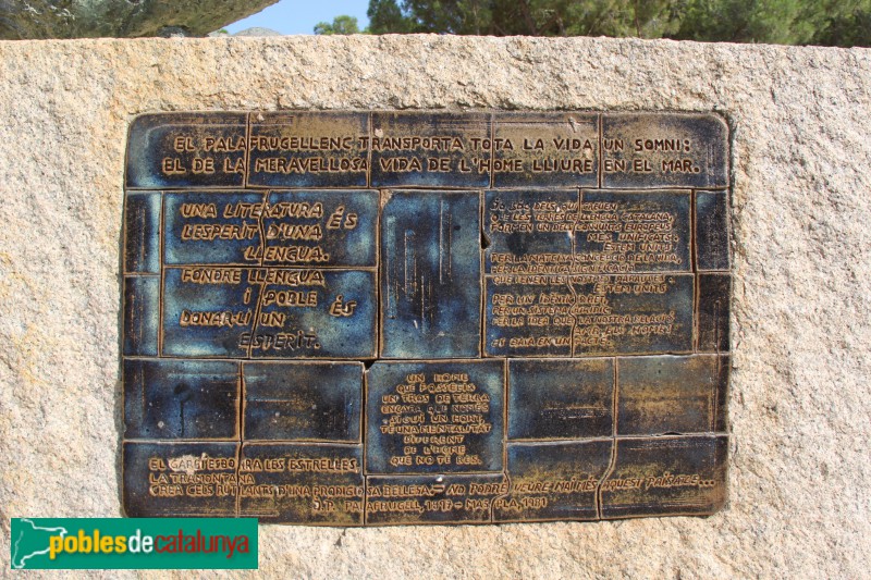 Palafrugell - Monument a Josep Pla