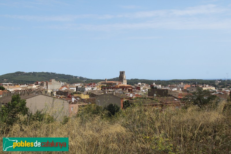 Palafrugell, amb el campanar de l'església al centre