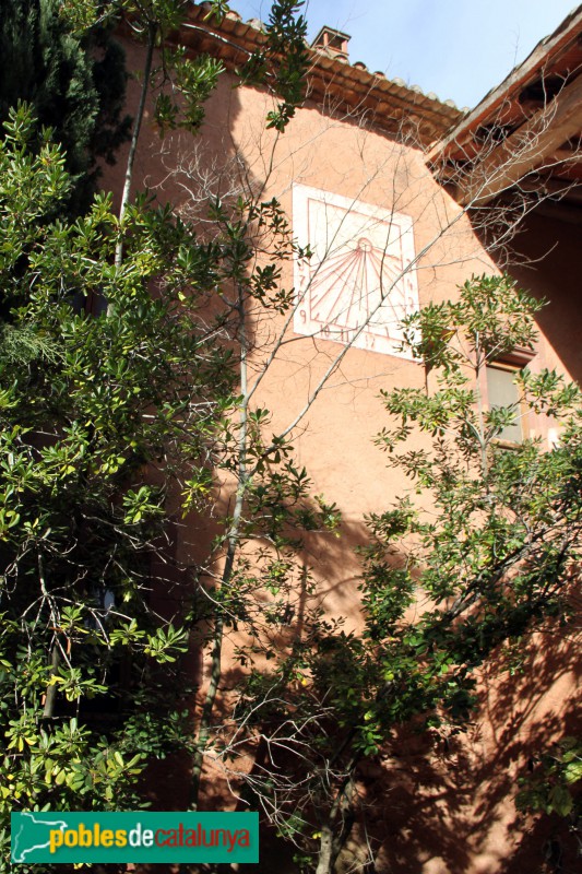 Torrelles de Llobregat - Can Güell, façana lateral