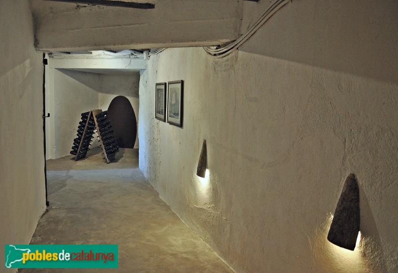 Sant Martí Sarroca - Caves Rovellats (Foto: Alberto González Rovira, 2018) Sant Martí Sarroca - Caves Rovellats