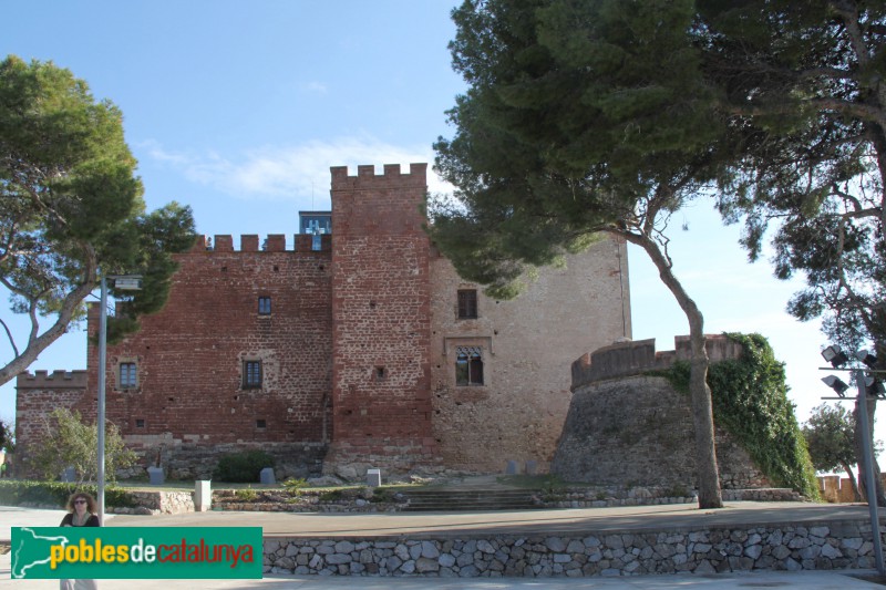Castelldefels - Castell (Foto: Albert Esteves, 2018) Castelldefels - Castell