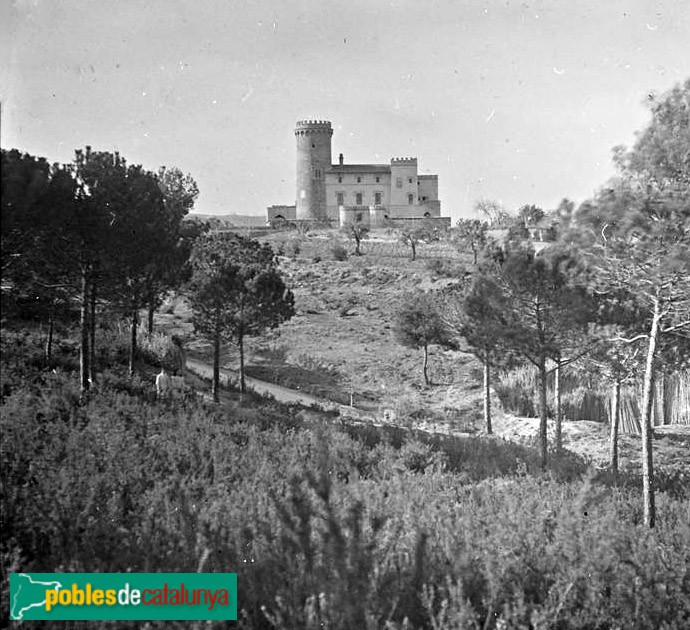 Santa Coloma de Cervelló - Casal de la torre Salbana (Foto: <i>Josep Salvany -Fons Salvany, Biblioteca de Catalunya-</i>, 1913) Santa Coloma de Cervelló - Casal de la torre Salbana