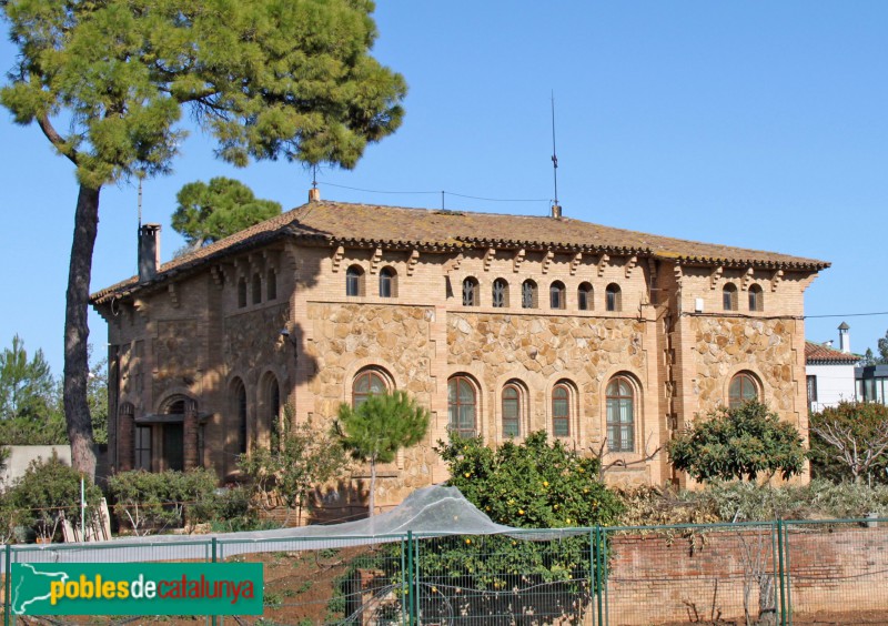 Colònia Güell - Rectoria (Foto: Albert Esteves, 2018) Colònia Güell - Rectoria