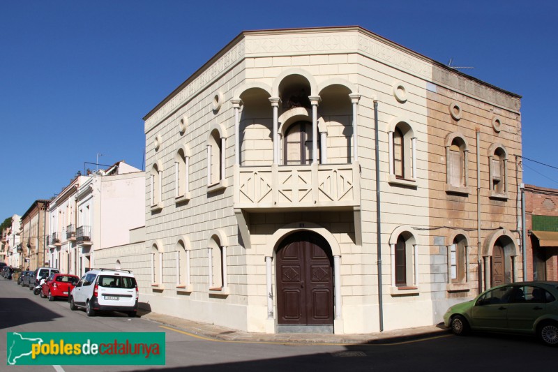 Colònia Güell - Casa del Secretari (Foto: Albert Esteves, 2018) Colònia Güell - Casa del Secretari