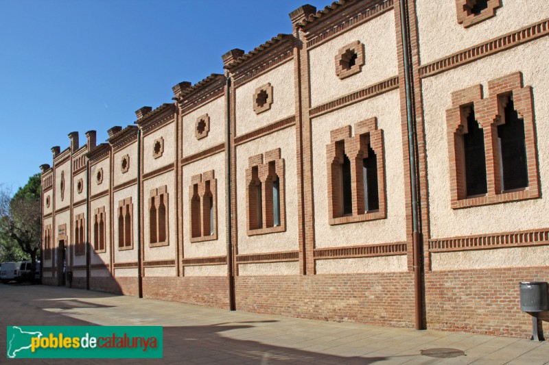 Colònia Güell - Centre parroquial (Foto: Albert Esteves, 2018) Colònia Güell - Centre parroquial