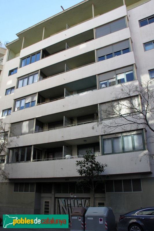 Barcelona - Casa Jaume Espona. Façana Aribau