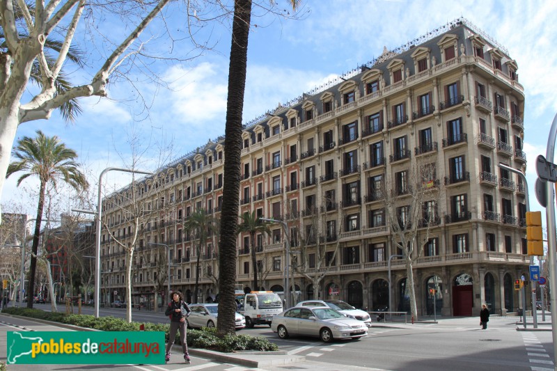 Barcelona - Diagonal, 431-439 (Foto: Albert Esteves, 2018) Barcelona - Diagonal, 431-439