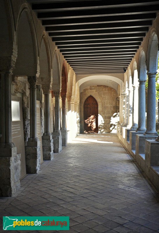 Vilafranca del Penedès - Claustre de Sant Francesc (Foto: <i>Alberto González Rovira</i>, 2018) Vilafranca del Penedès - Claustre de Sant Francesc