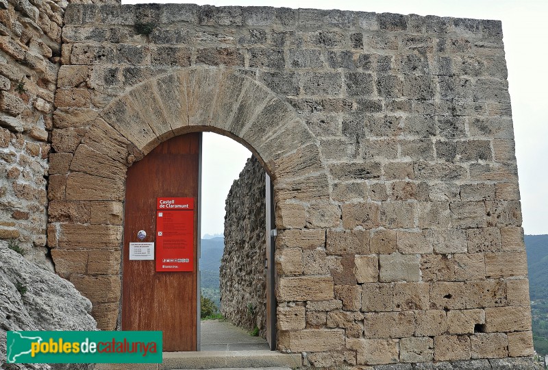 La Pobla de Claramunt - Castell (Foto: Alberto González Rovira, 2018) La Pobla de Claramunt - Castell