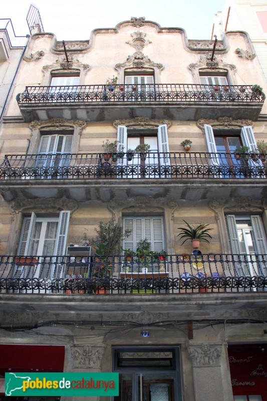Barcelona - Alfons XII, 77 (Foto: Albert Esteves, 2018) Barcelona - Alfons XII, 77