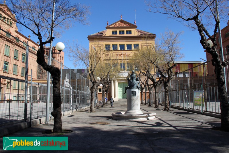 Barcelona - Grup Escolar Pere Vila (Foto: Albert Esteves, 2018) Barcelona - Grup Escolar Pere Vila