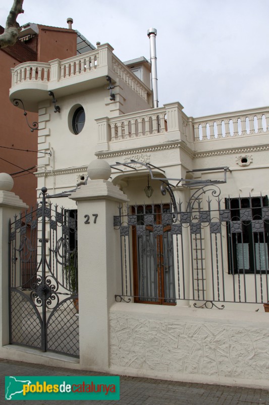 Santa Coloma de Gramenet - Casa del passeig Mn. Jaume Gordi, 27