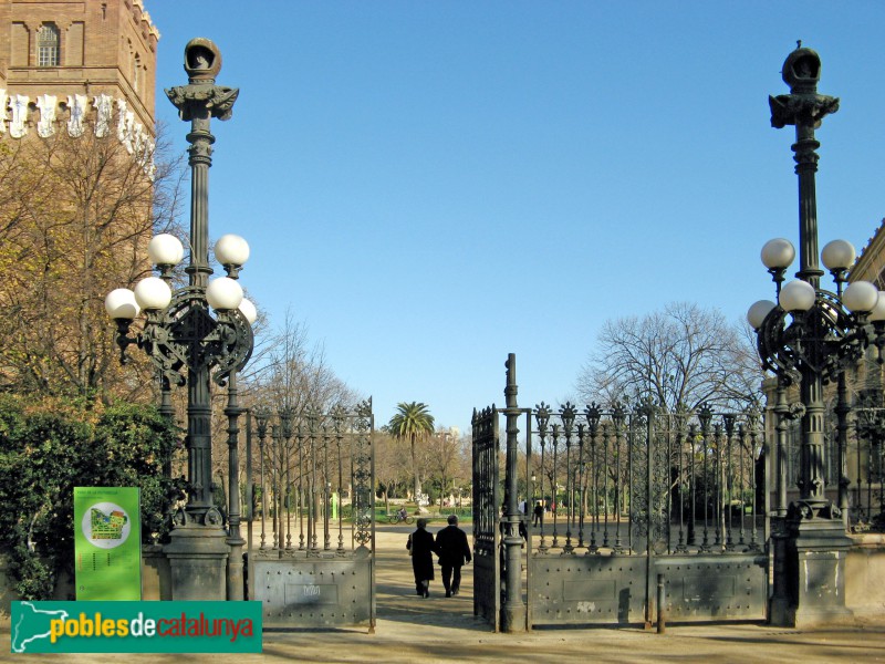 Barcelona - Parc de la Ciutadella - Reixa del passeig Picasso