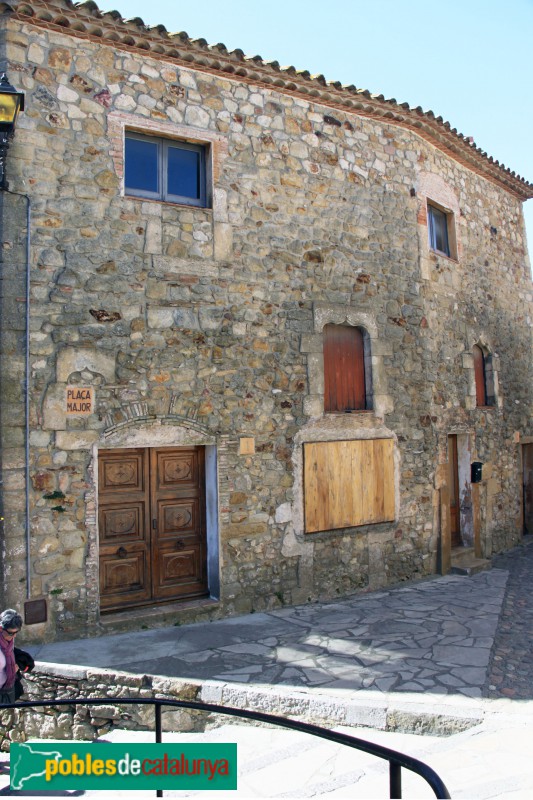 Pals - Casa de la plaça Major, 1