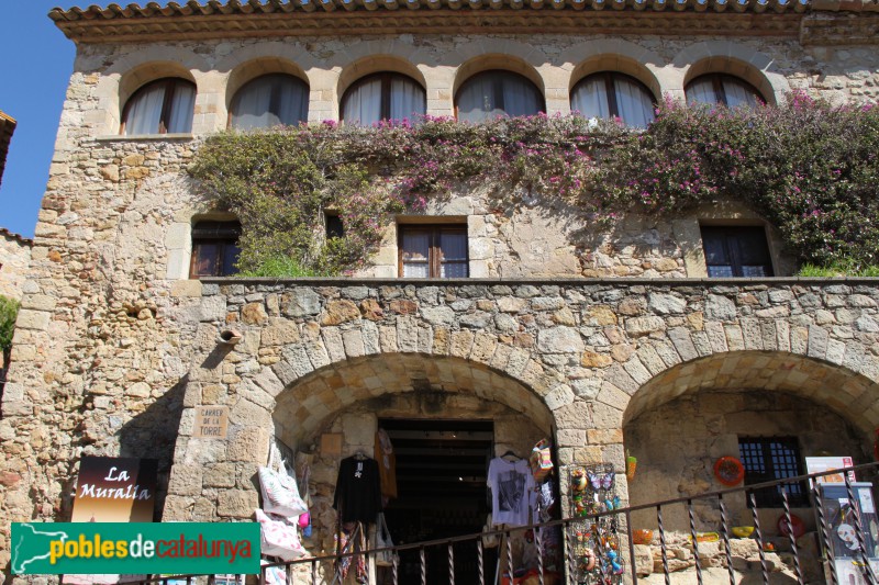 Pals - El Padró (Foto: Albert Esteves, 2018) Pals - El Padró