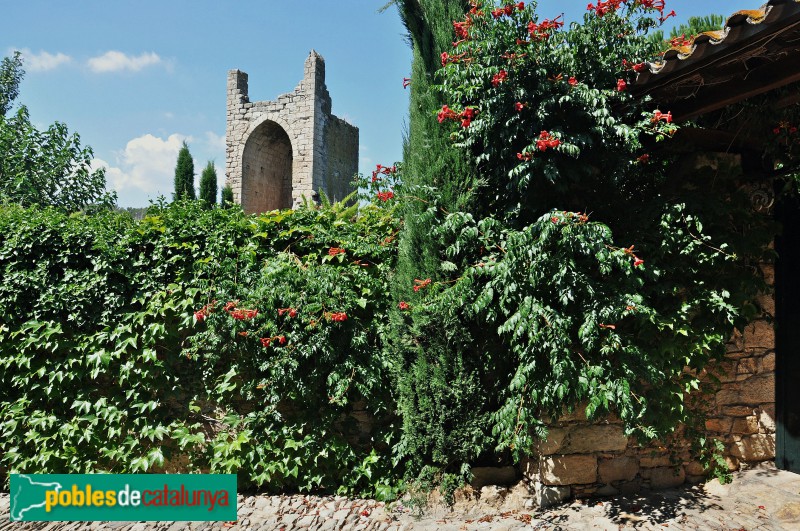 Peratallada - Muralla (Foto: Alberto González Rovira, 2018) Peratallada - Muralla