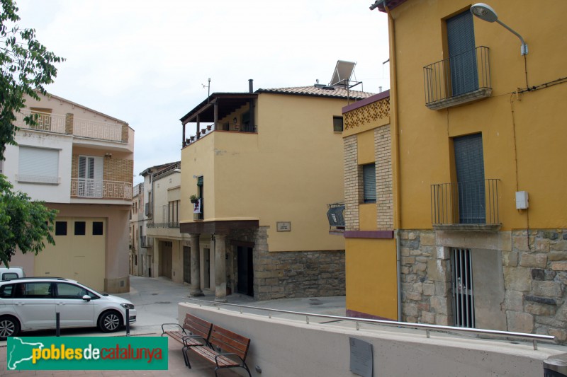 Preixana - Pilars de l'antic Hospital Convent