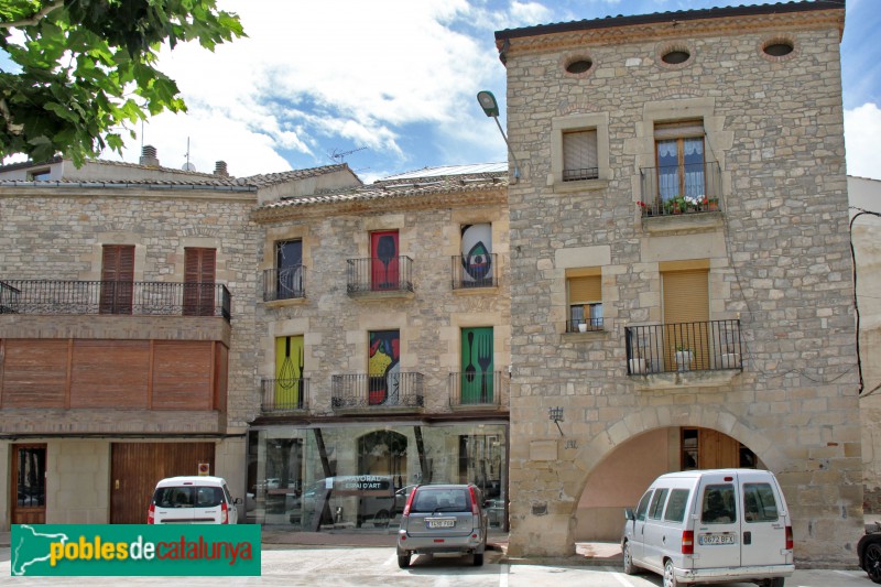 Verdú - Plaça Major (Foto: Albert Esteves, 2018) Verdú - Plaça Major