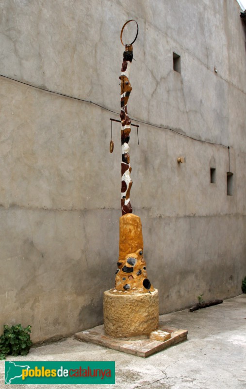 Verdú - Cal Talaveró, escultura exterior