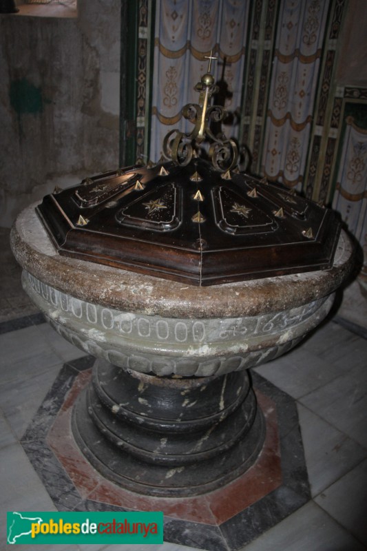 Verdú - Església de Santa Maria, pica baptismal (Foto: Albert Esteves, 2018) Verdú - Església de Santa Maria, pica baptismal