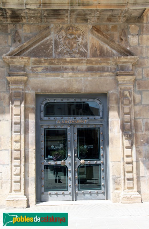 Tàrrega - Ajuntament, porta de 1674