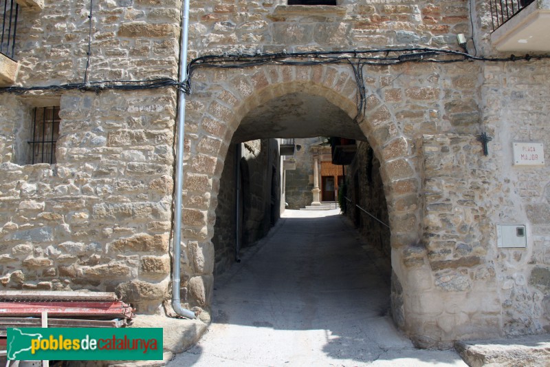 Tàrrega - Claravalls, portal de la muralla (Foto: Albert Esteves, 2018) Tàrrega - Claravalls, portal de la muralla